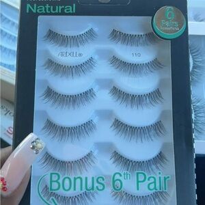 Ardell Naked Lashes 420 - Subtle Volume